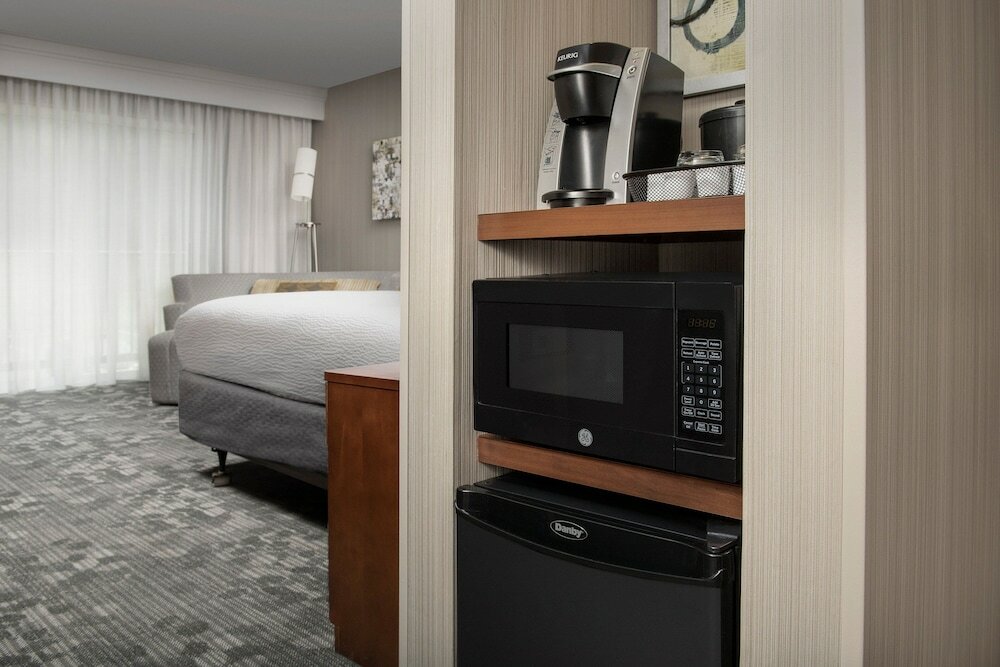 Фото Courtyard by Marriott Portland Tigard