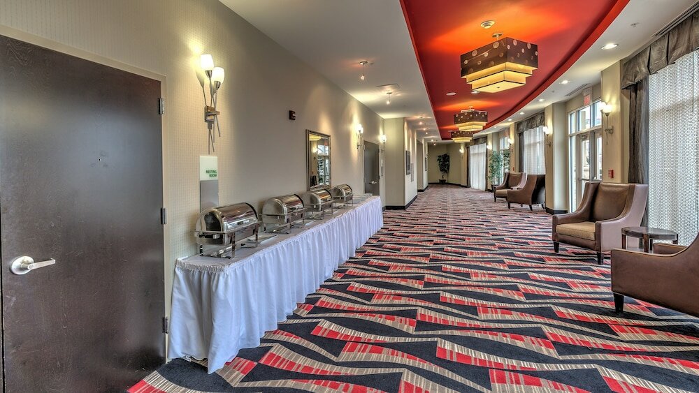 Фото Holiday Inn Oklahoma City North Quail Spgs, an Ihg Hotel