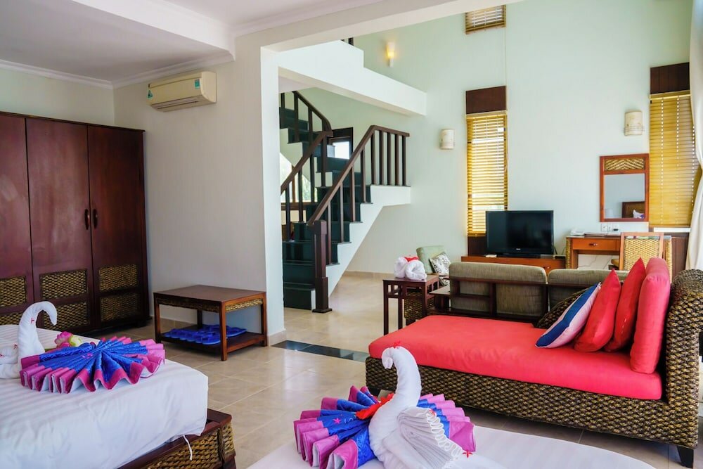 Фото Lotus Muine Beach Resort & SPA