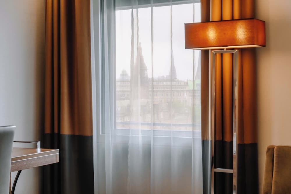 Фото Reichshof Hotel Hamburg