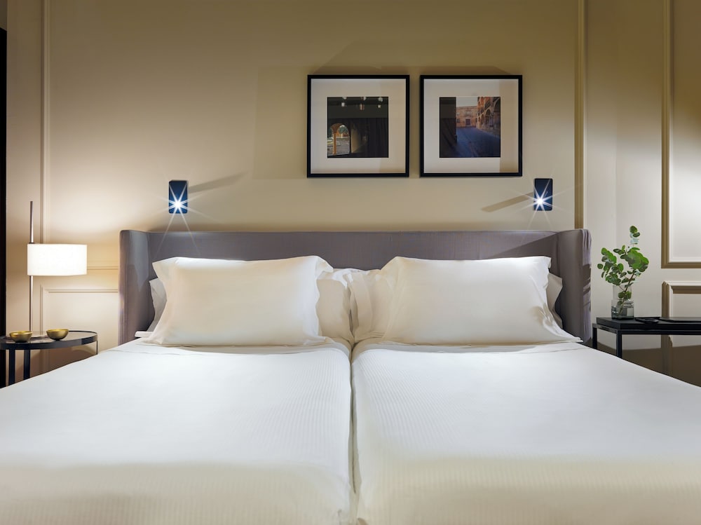 Фото H10 Palacio Colomera