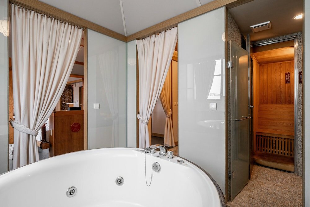 Фото Tianxiaju Motel