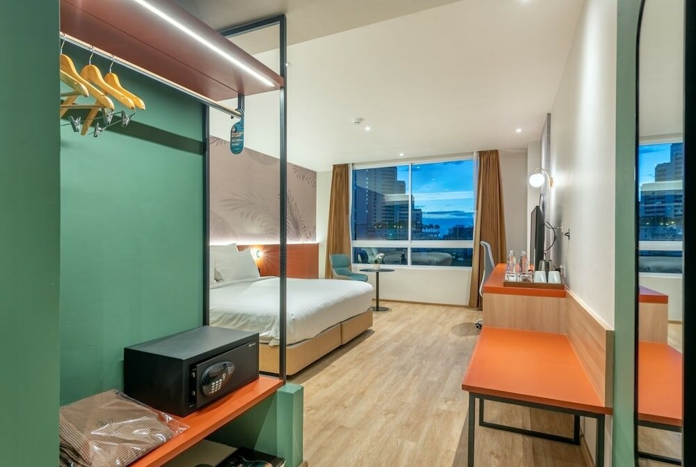 Фото Buri Sriphu Hotel & Convention Centre