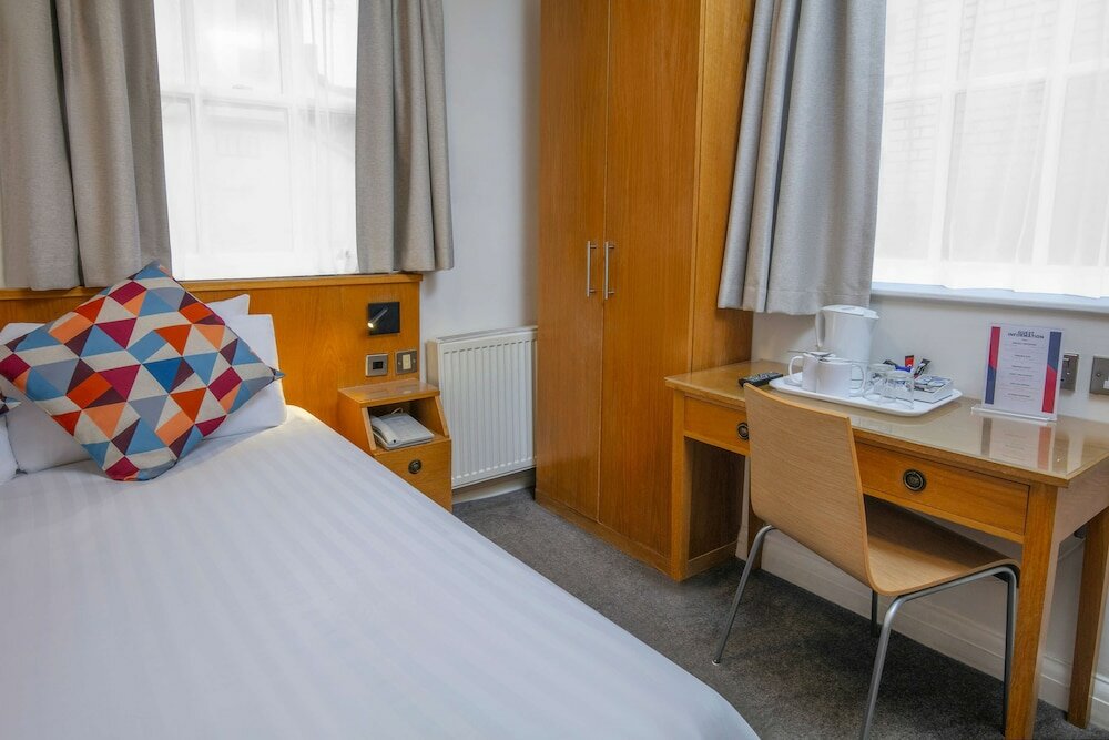 Фото Queensway Hotel, Sure Hotel Collection by Best Western