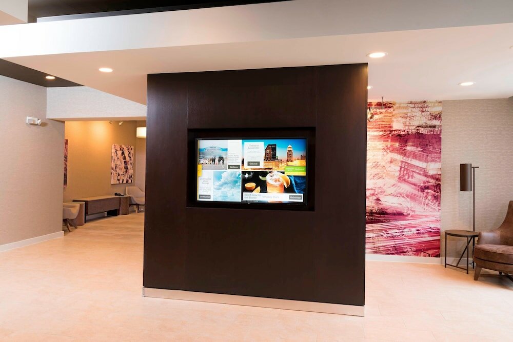 Фото Courtyard by Marriott Louisville Downtown