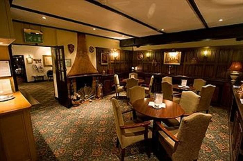 Фото Warren Lodge Hotel