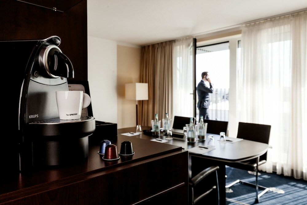 Фото Hotel Vier Jahreszeiten Starnberg