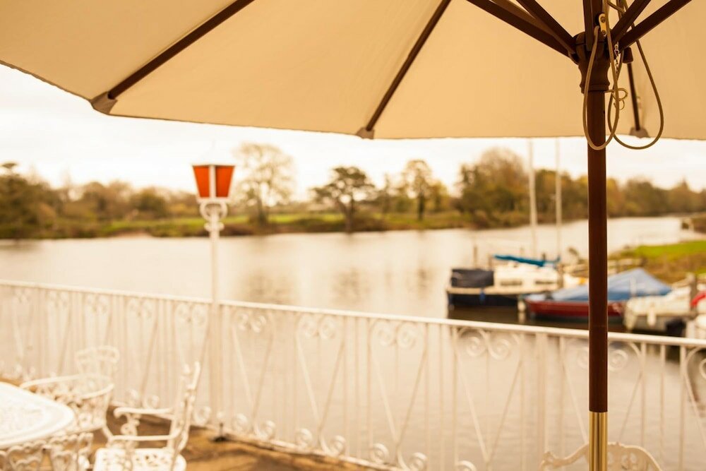 Фото Warren Lodge Hotel