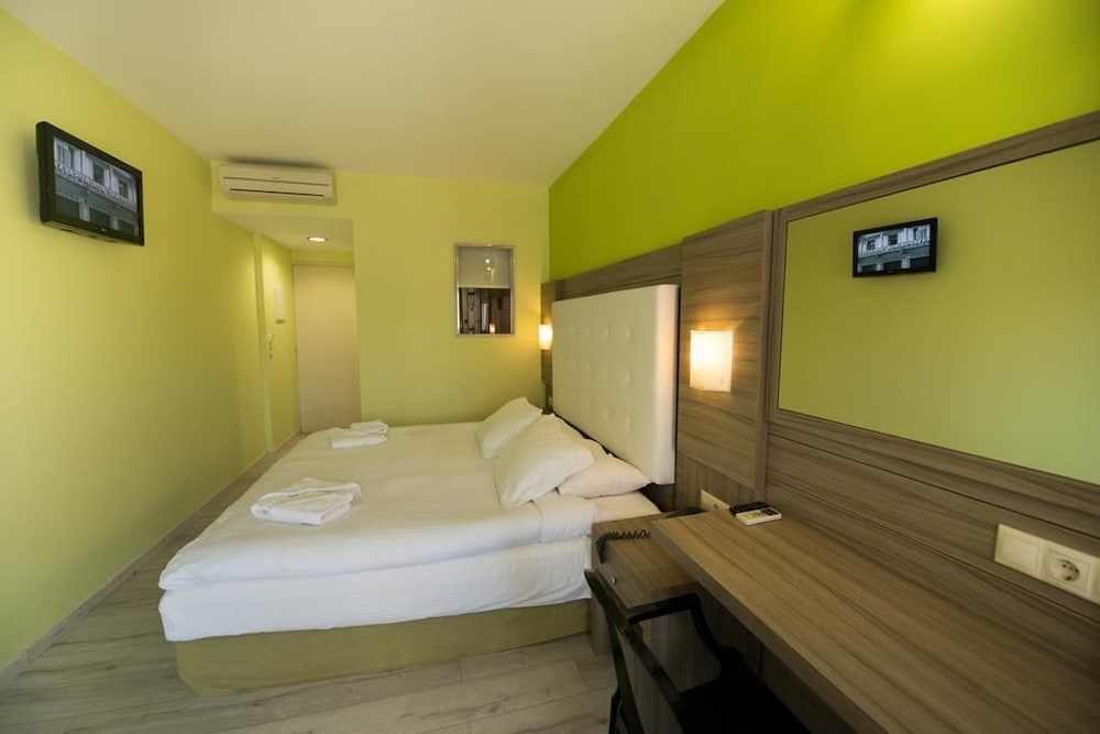 Фото Hotel Lefkas