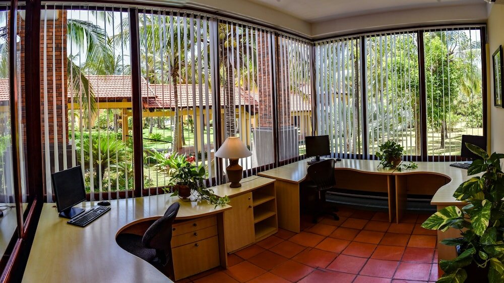 Фото Pandanus Resort