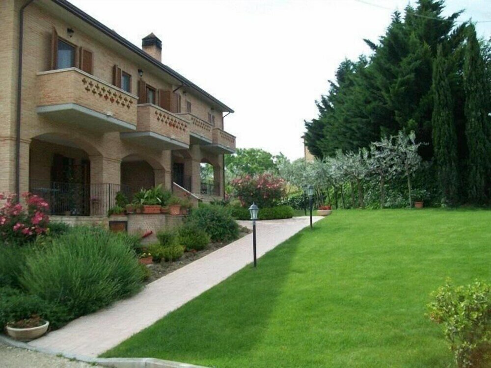 Фото B&b La Collina del Sagrantino