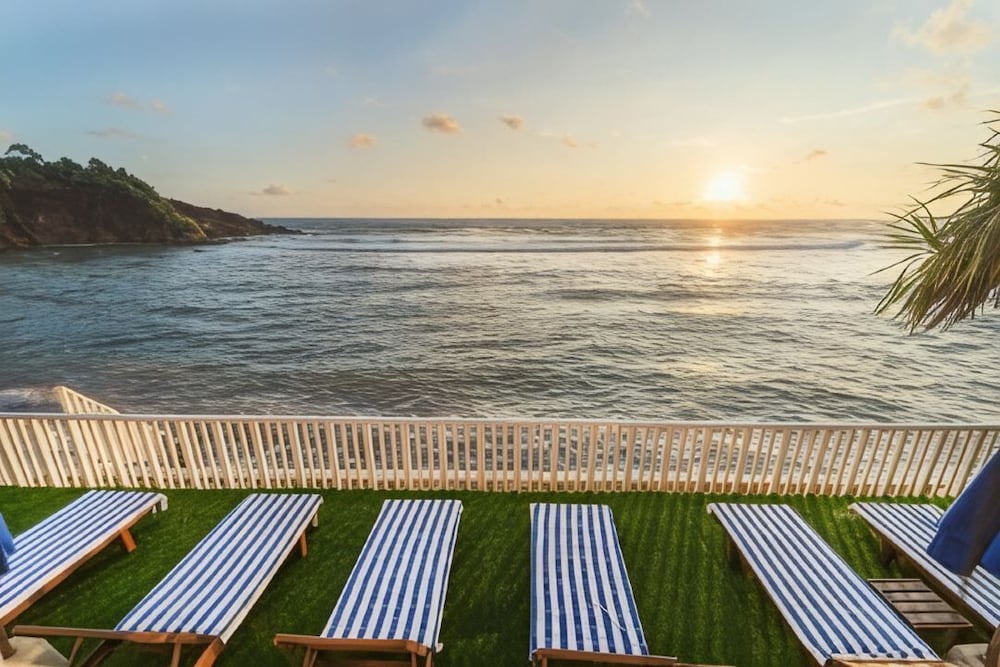 Фото We Are Surfers