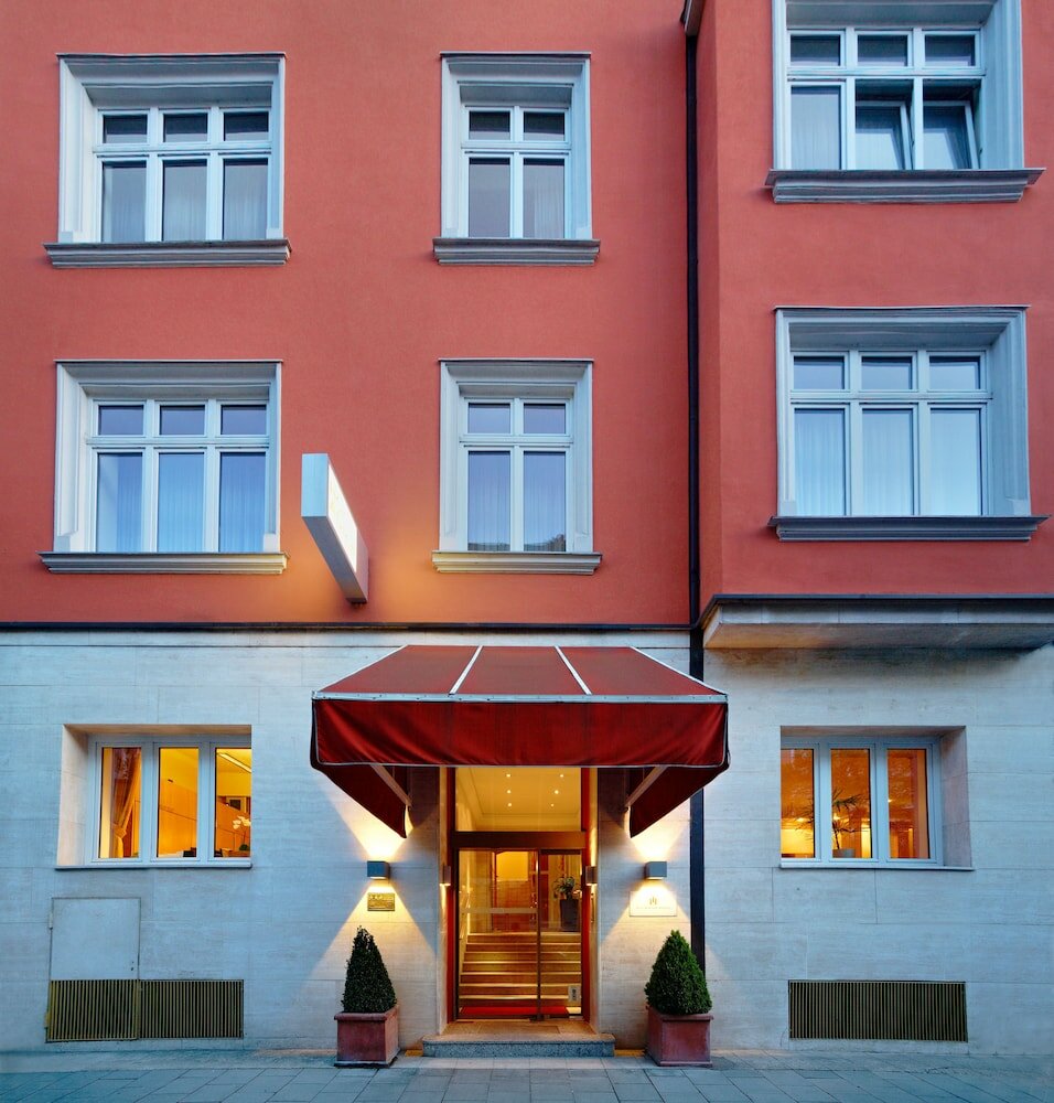 Фото Hotel Adria München