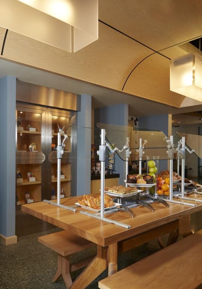 Фото Aloft Cupertino