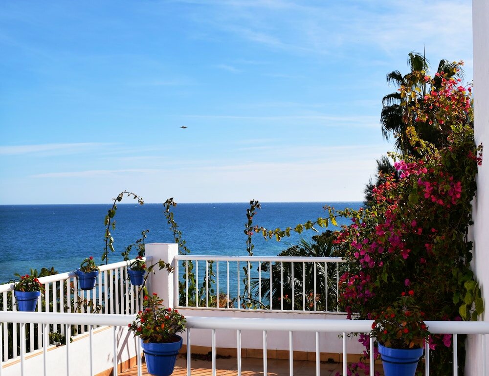 Фото Hostal Tres Soles