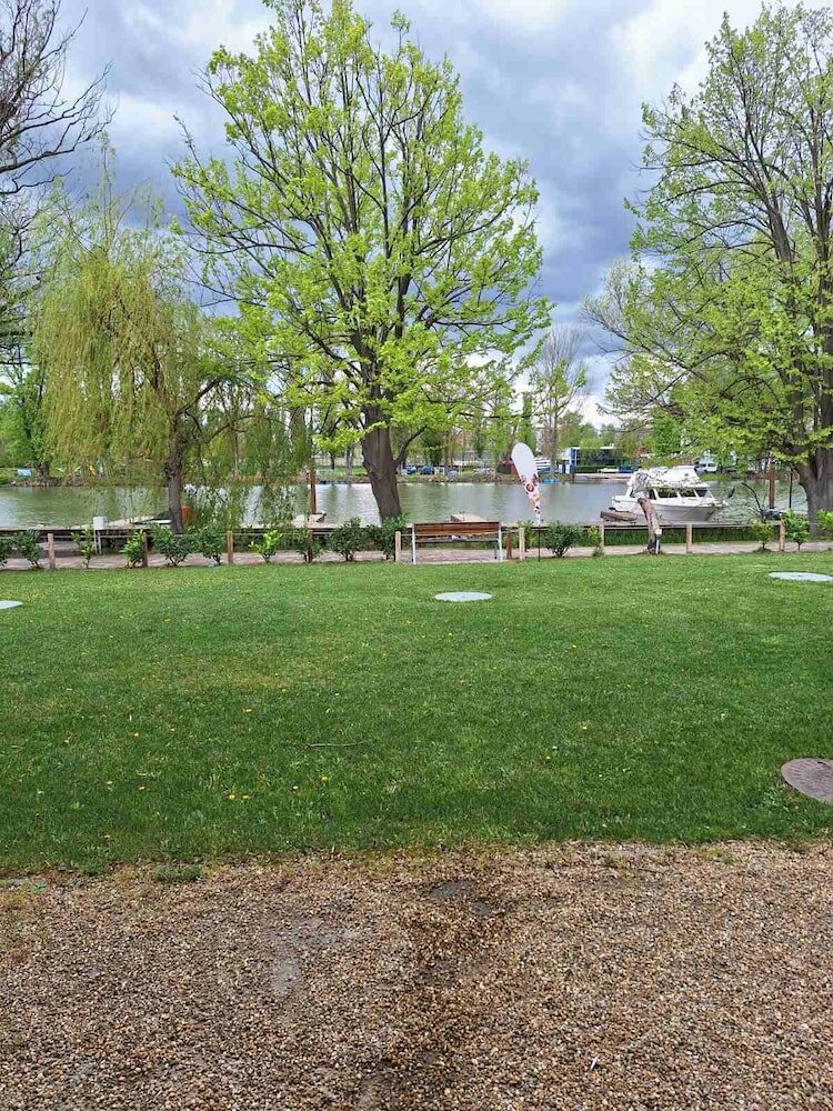 Фото Duna Garden Hotel