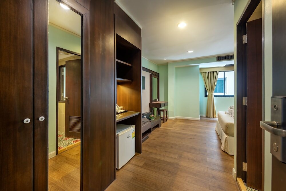 Фото The Jomtien Twelve