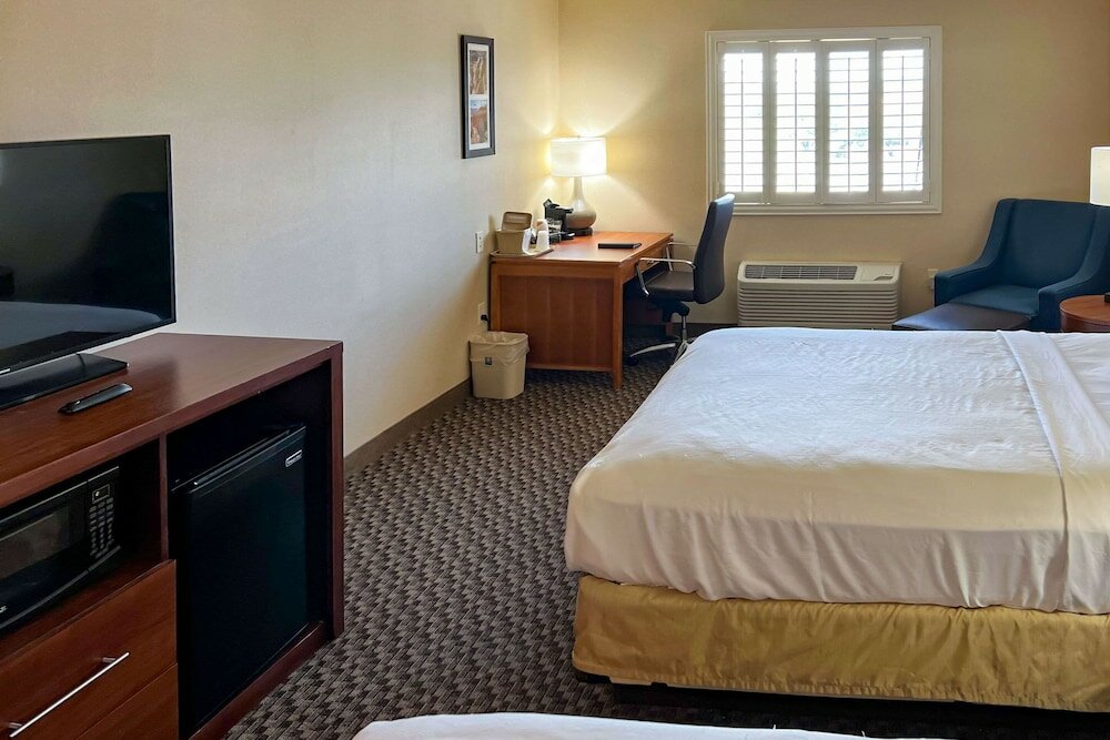 Фото Comfort Inn And Suites Thatcher