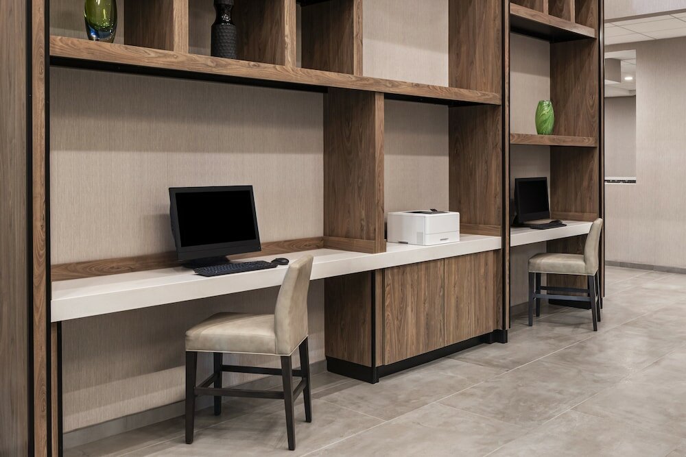 Фото Holiday Inn Odessa