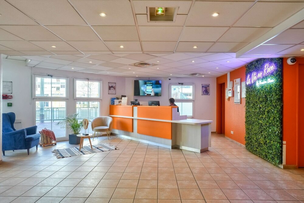 Фото Premiere Classe Paris Ouest Pont De Suresnes