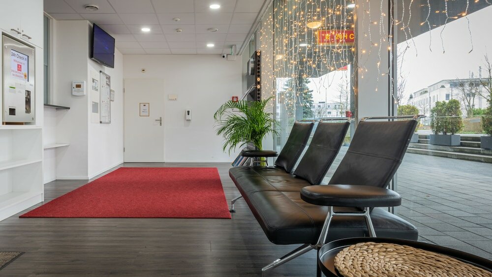 Фото Hine Adon Apart Hotel Bern-Airport