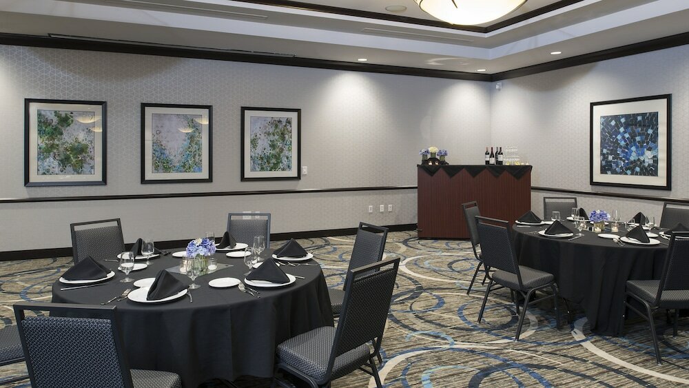 Фото Holiday Inn Indianapolis Airport, an Ihg Hotel