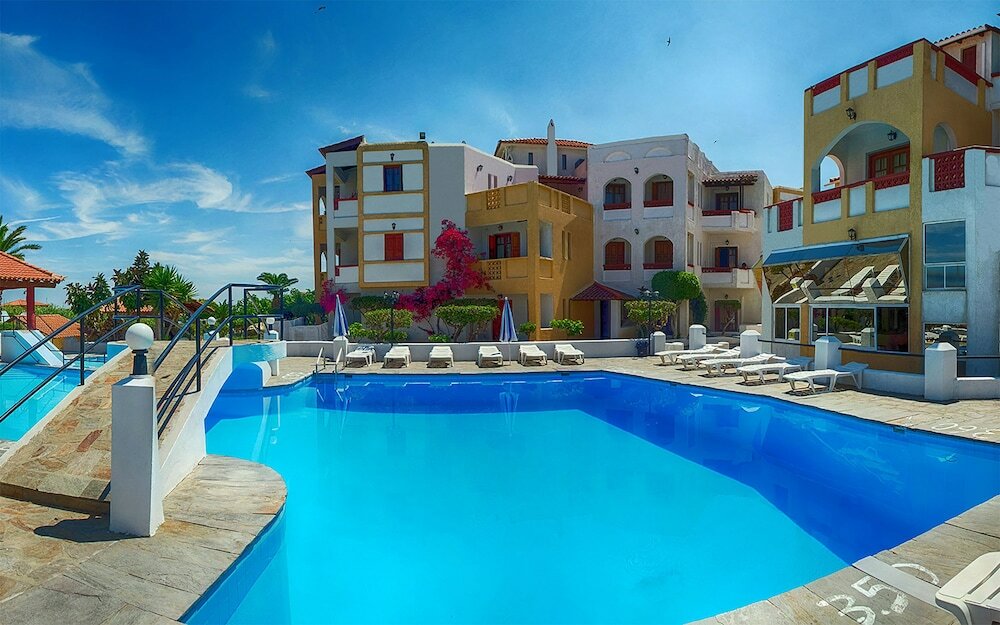 Фото отеля 1