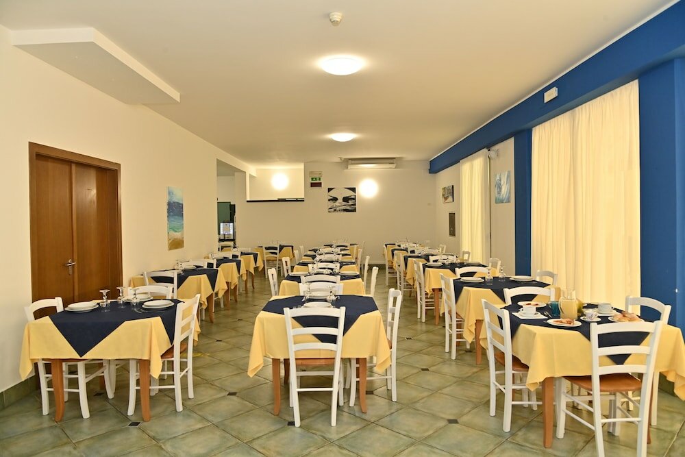 Фото Hotel Italy