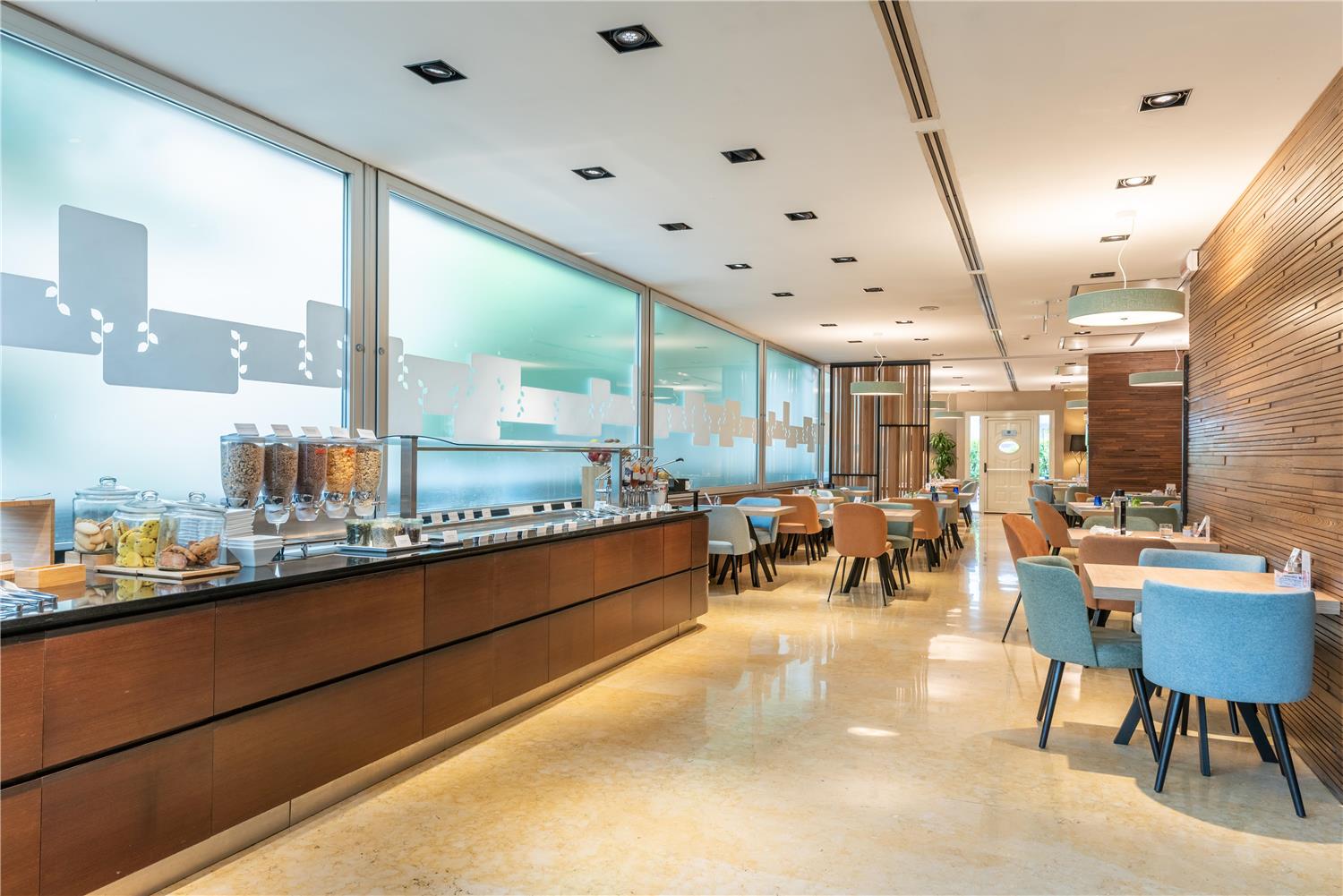 Фото Hilton Garden Inn Rome Claridge