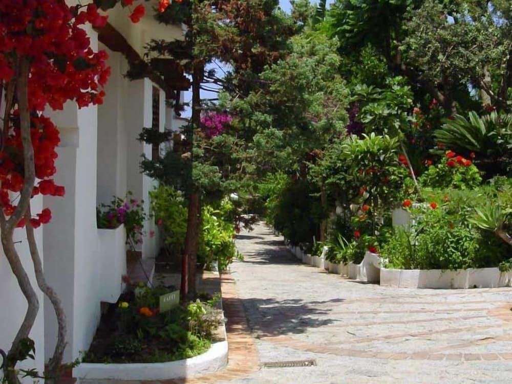 Фото Villaggio La Pizzuta