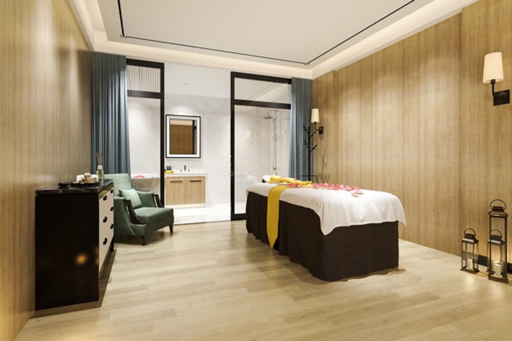 Фото Metro Park View Hotel Kota Lama Semarang