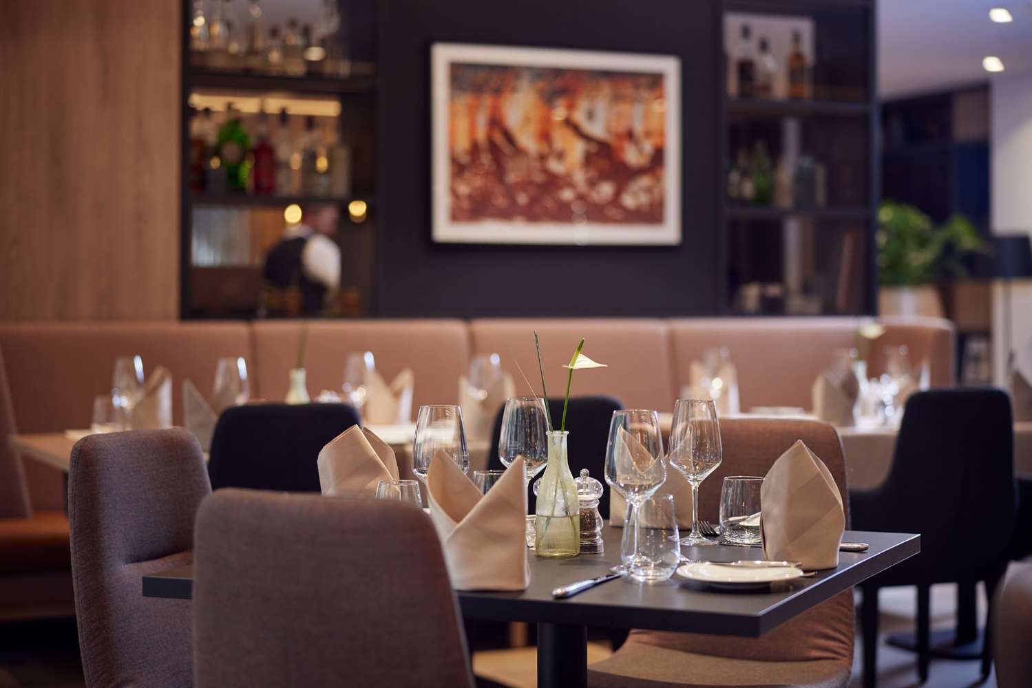Фото DoubleTree by Hilton Hannover Schweizerhof