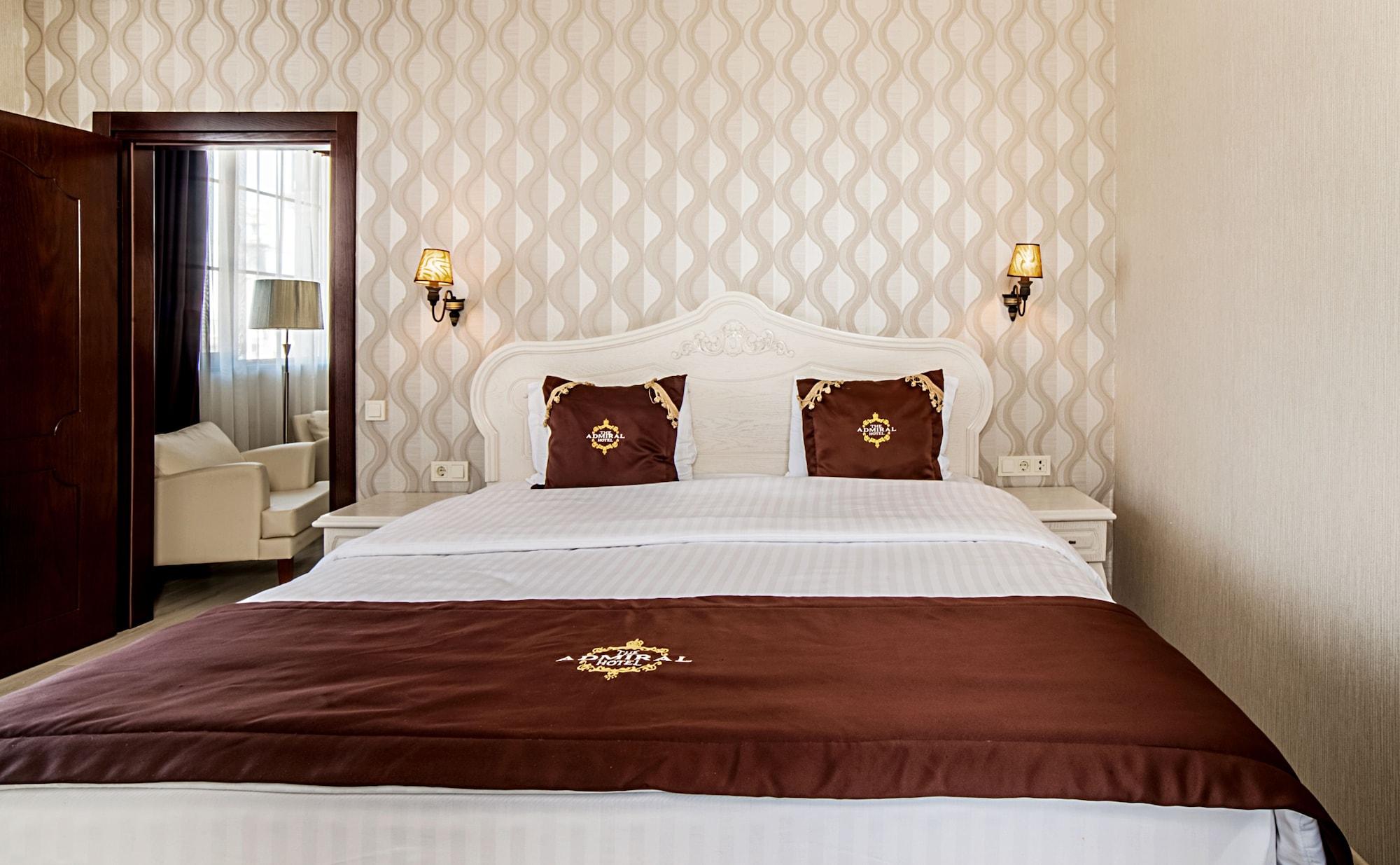 Фото The Admiral Hotel