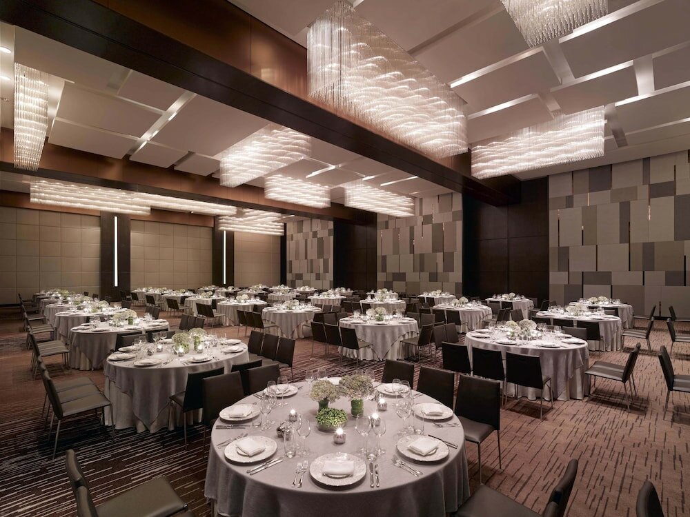 Фото New World Makati Hotel