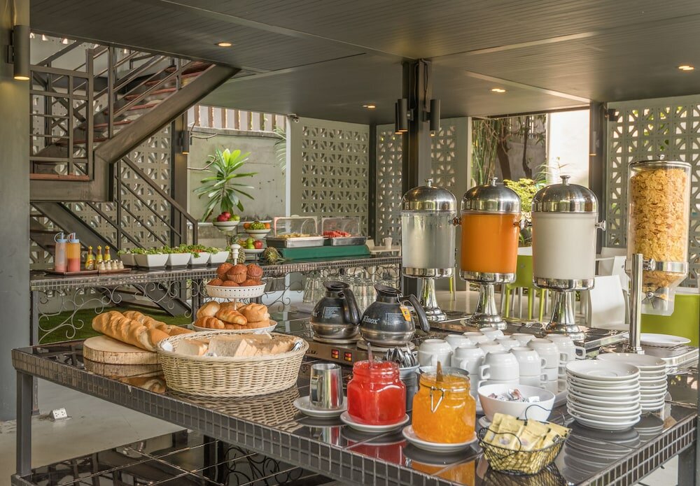 Фото Lantana Pattaya Hotel & Resort