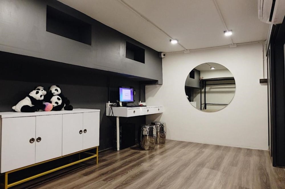 Фото Four Sisters Homestay - Hostel