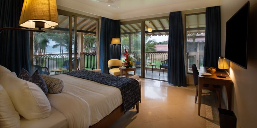 Фото Marquis Beach Resort