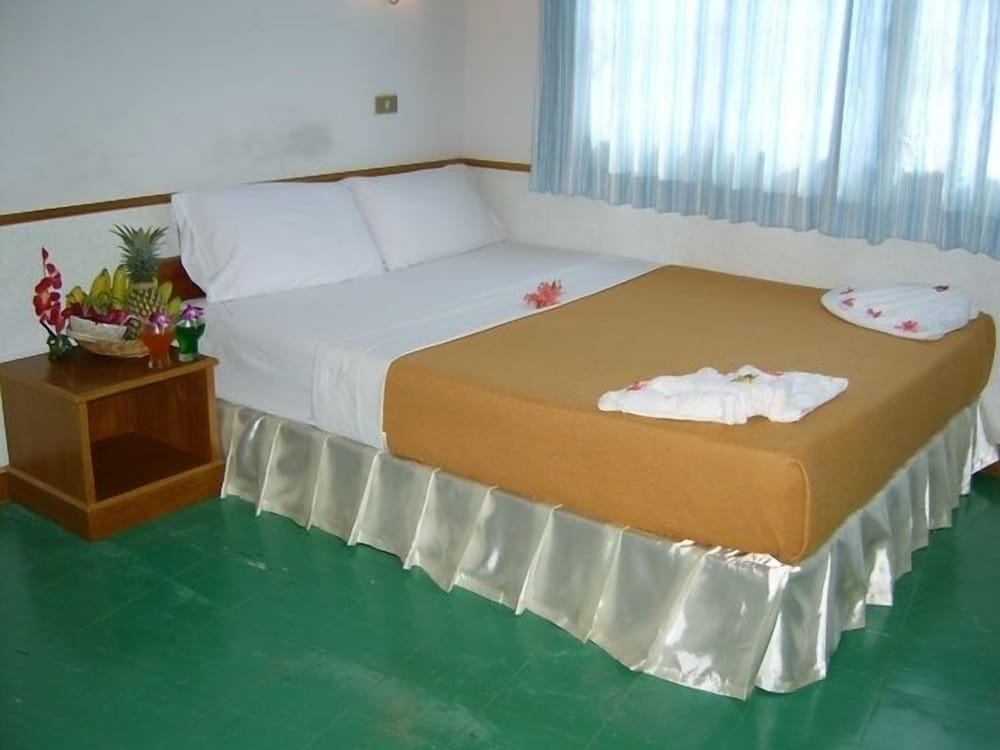 Фото Krabi Grand Hotel