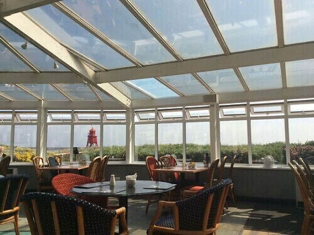 Фото Little Haven Hotel