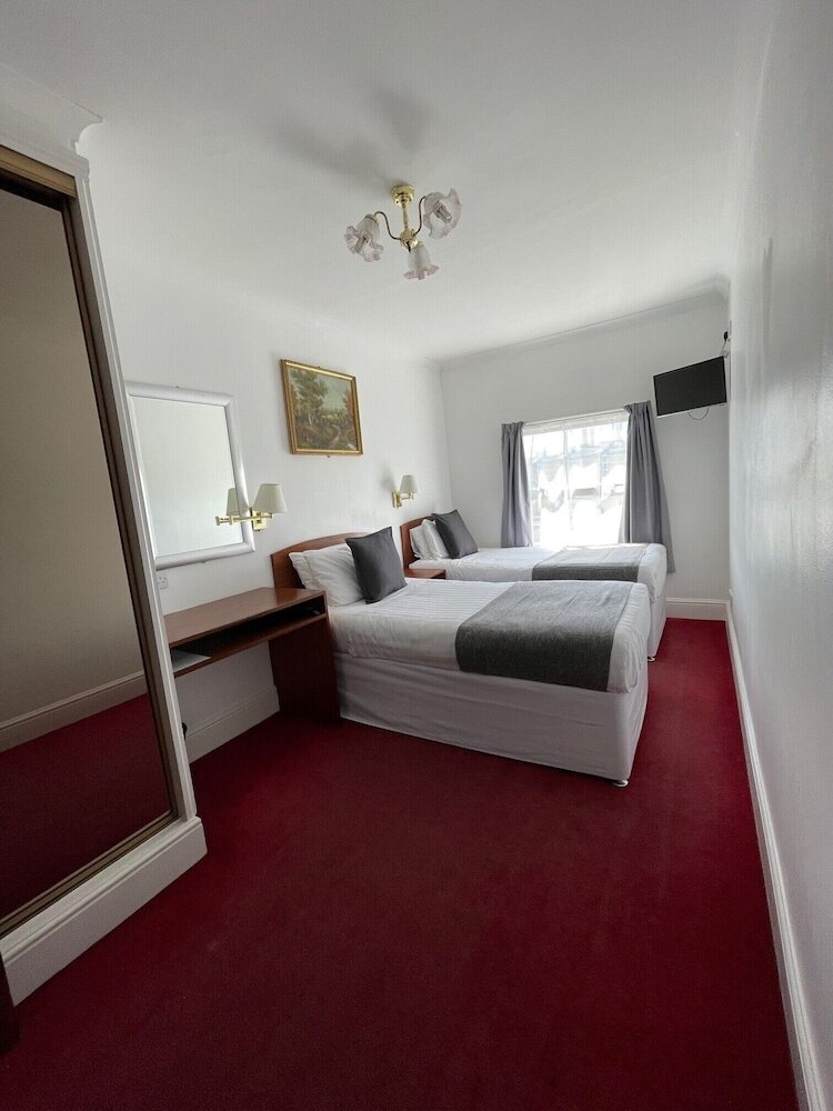 Фото St Georges Hotel Pimlico