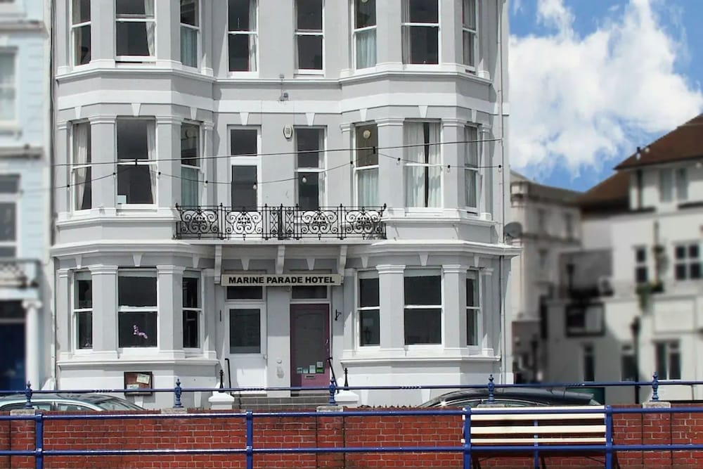 Фото Oyo Marine Parade Hotel