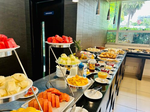 Гостиница Naoum Hotel в Федеральном округе