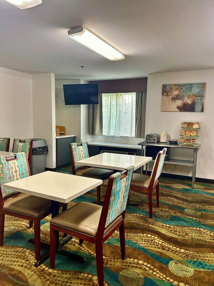 Фото Quality Inn & Suites Wine Country