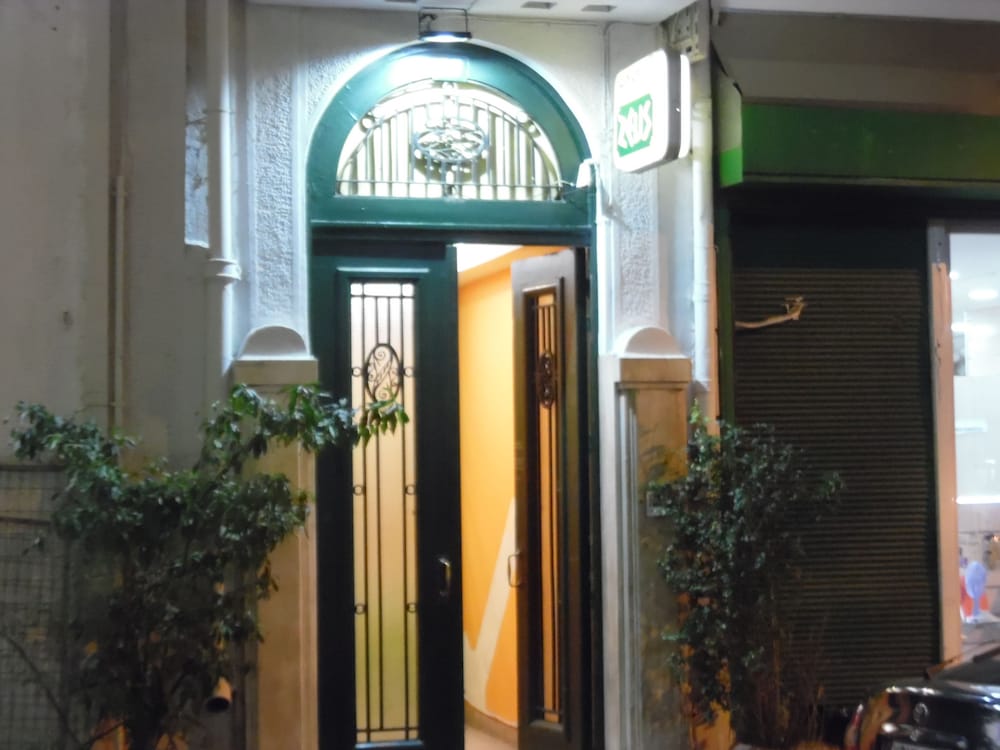 Фото Zeus Hostel