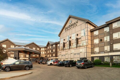 Внешний вид отеля Sandman Signature Edmonton South Hotel в Эдмонтоне, фото 1