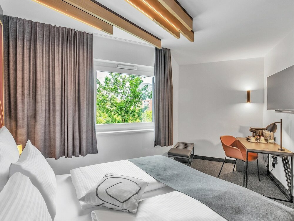 Фото B&b Hotel Hamburg-Harburg