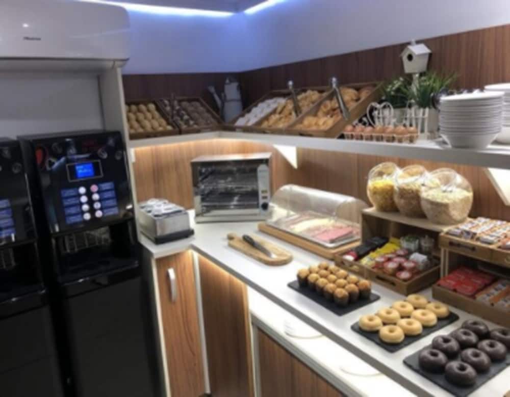 Фото Sweet Hotel Continental