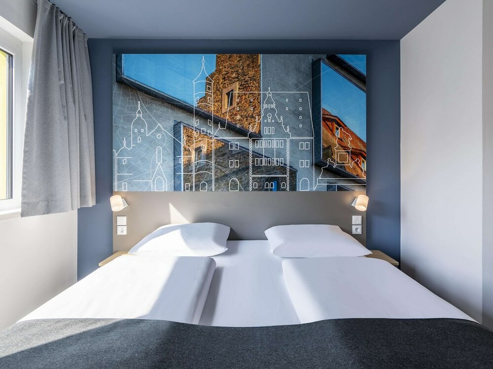 Фото B&b Hotel Schweinfurt-City