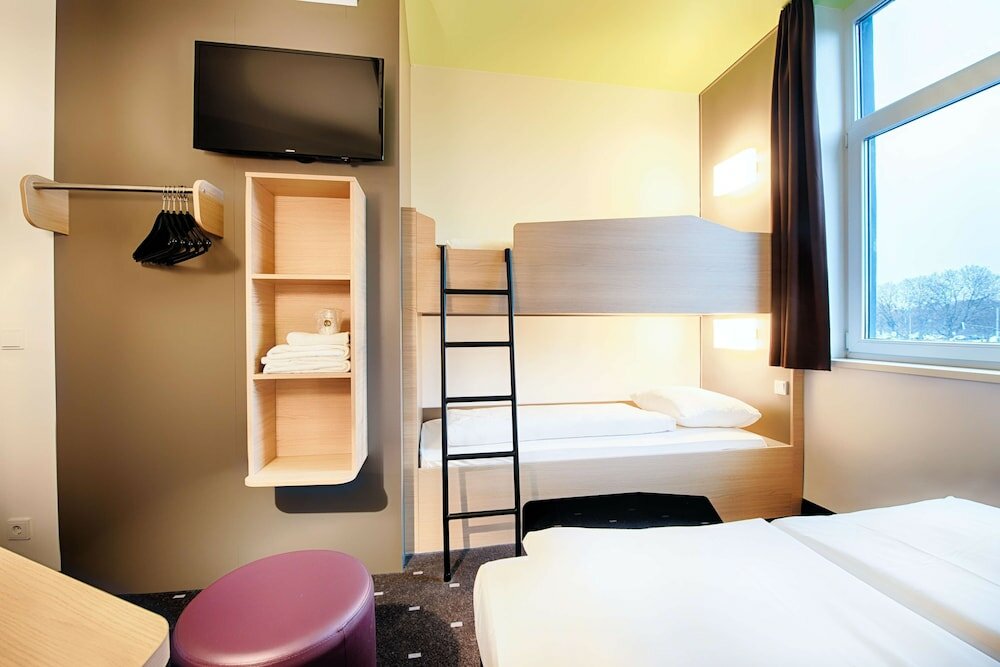 Фото B&b Hotel Kassel-City