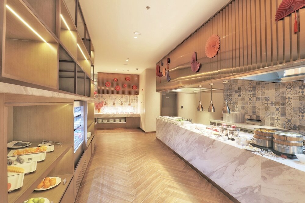 Фото Hilton Garden Inn Changzhou Jintan